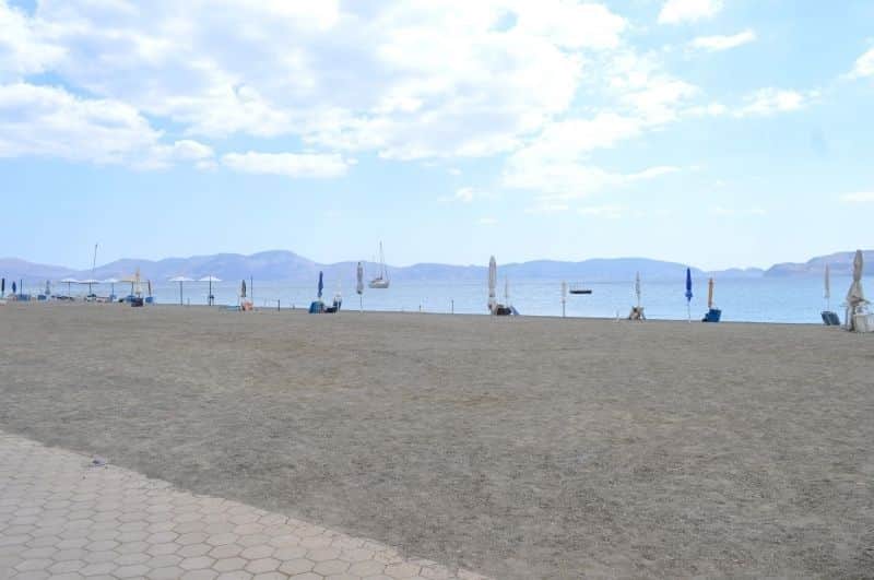 DOCK VILLA - HUGE PRIVATE BEACH