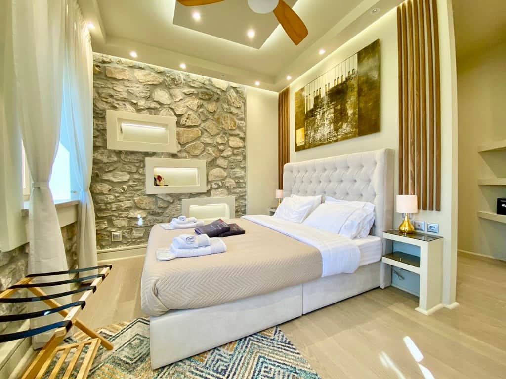 ROCK - COMFORTABLE BED