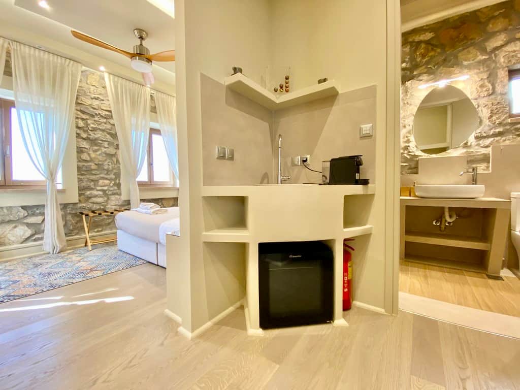 ROCK - KITCHENNETTE