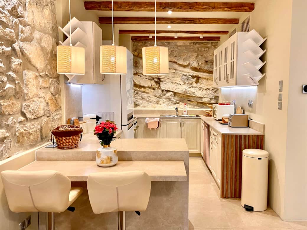 ROCK - KITCHEN VIEW