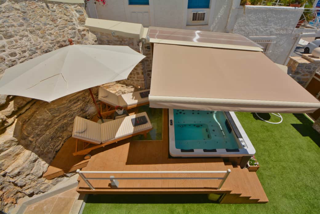 ROCK - VERANDA VIEW