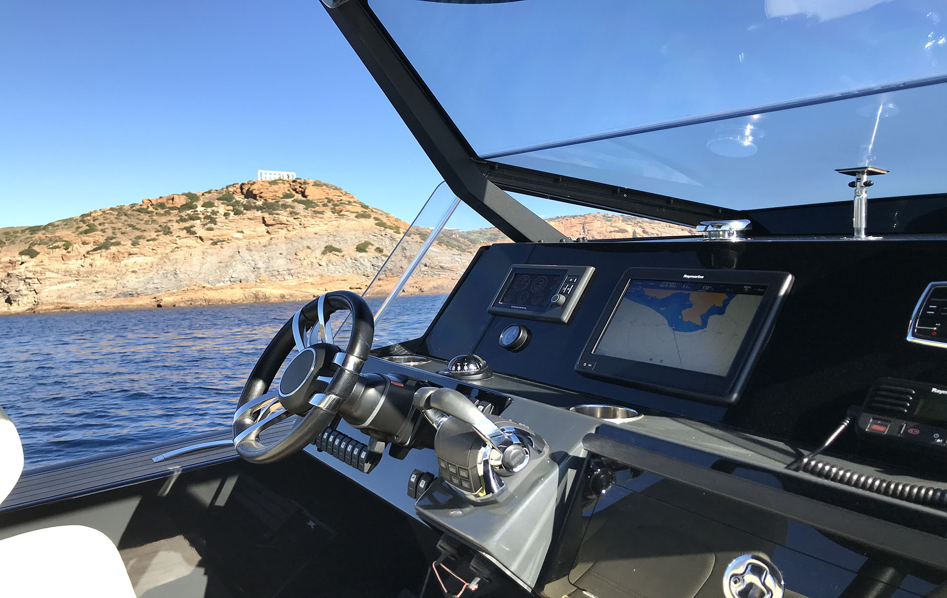 sounio boat cockpit